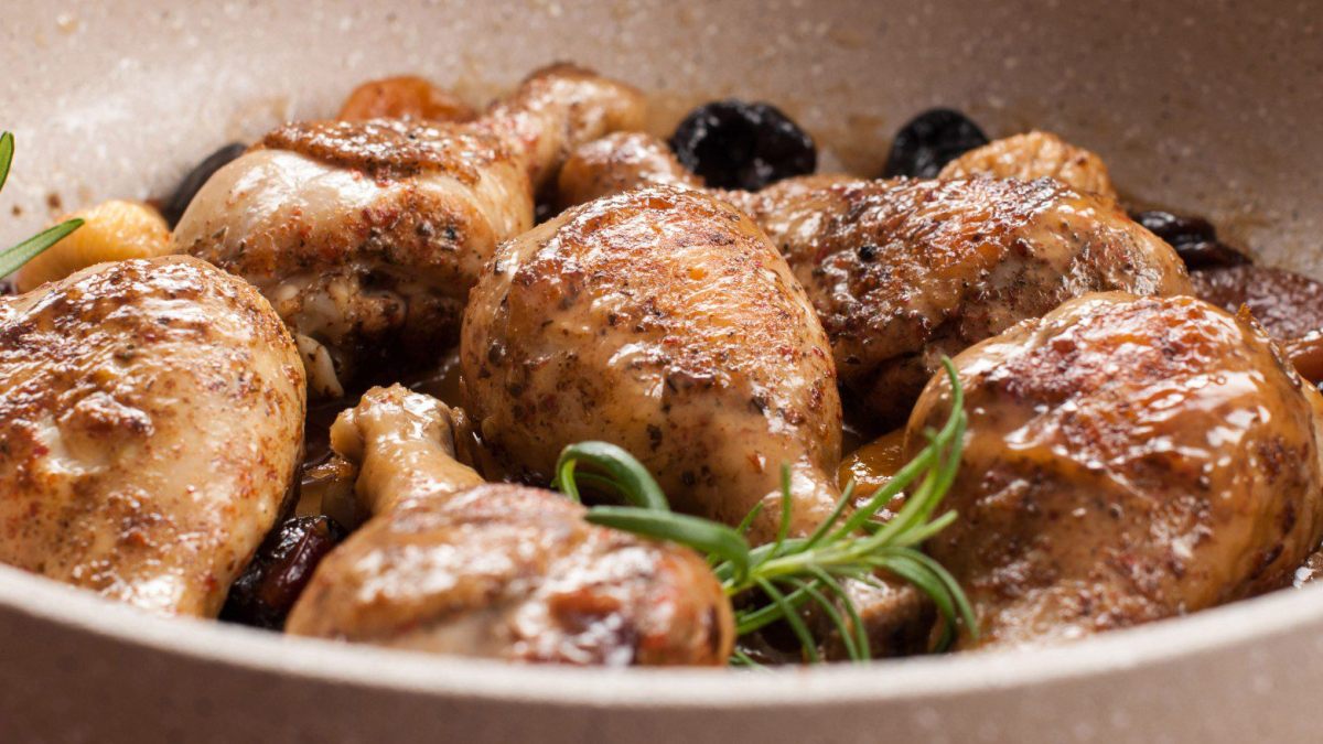 Pollo Alle Prugne La Ricetta Agrodolce Che Viene Dal Medioriente