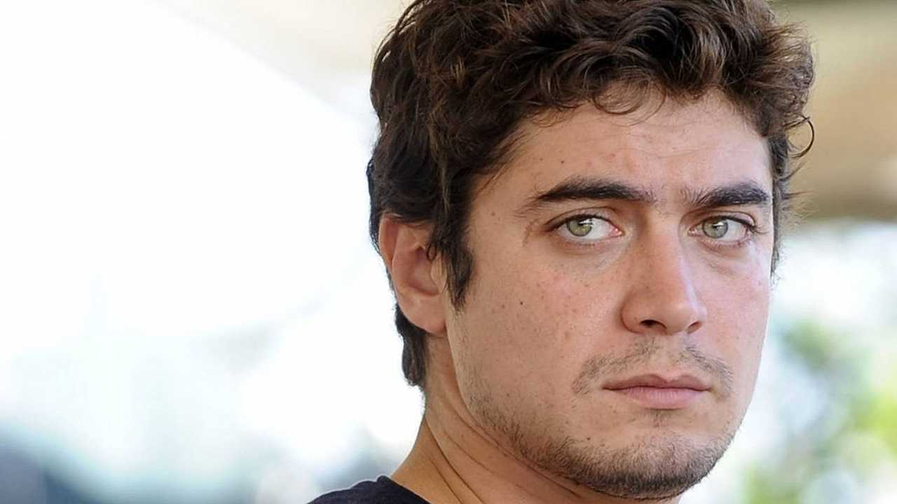 Riccardo Scamarcio trasforma la casa della nonna ad Andria in un ristorante