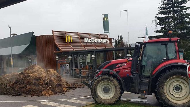 agricoltori francesi letame