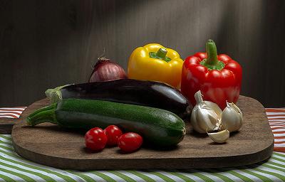 Lavate le verdure e tagliatele