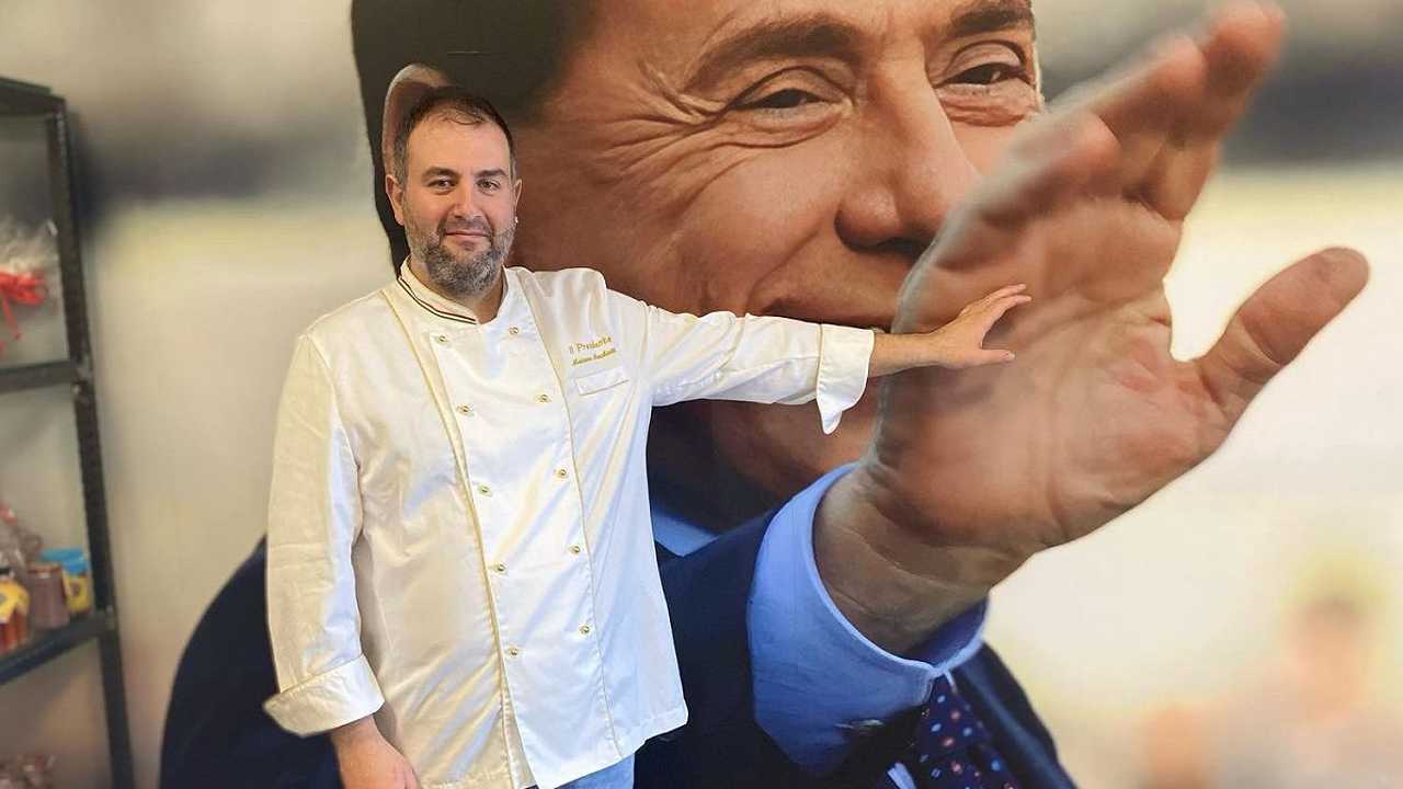 A Cosenza c’è un locale interamente dedicato a Silvio Berlusconi