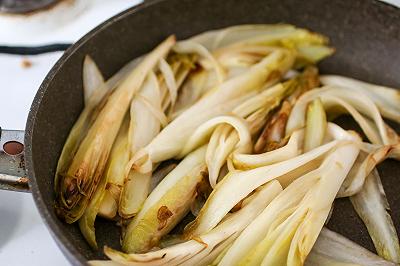 Saltate il radicchio in padella