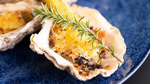 Ostriche gratinate, la ricetta per cuocere al forno i molluschi più pregiati