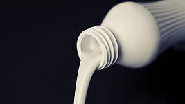 Latte acido corretto con soda caustica e acqua ossigenata: il caso TreValli