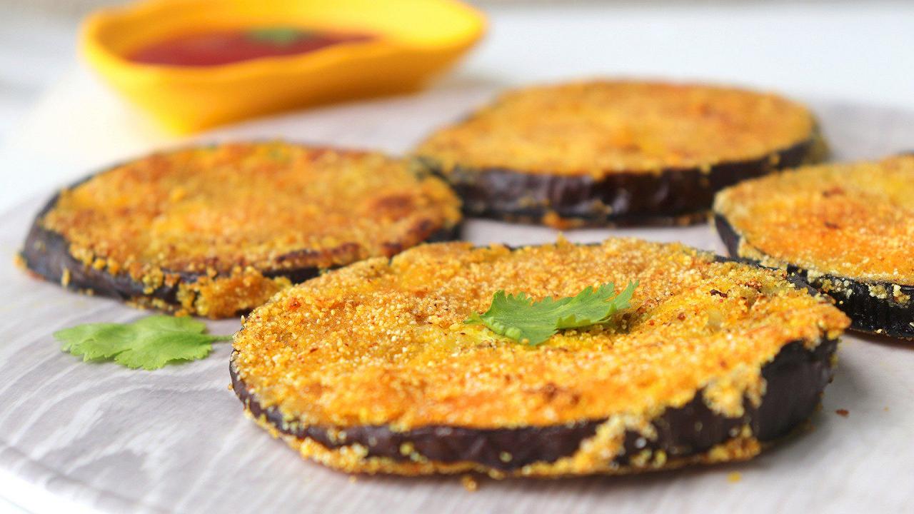 Cotolette di melanzane fritte e al forno, la ricetta facile e croccante