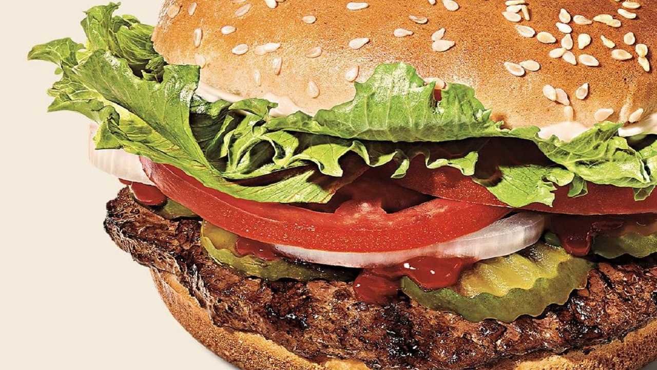 Quasi l’80% degli americani considera i fast food “un lusso”: che è successo alla convenienza?