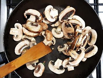 Cuocete i funghi