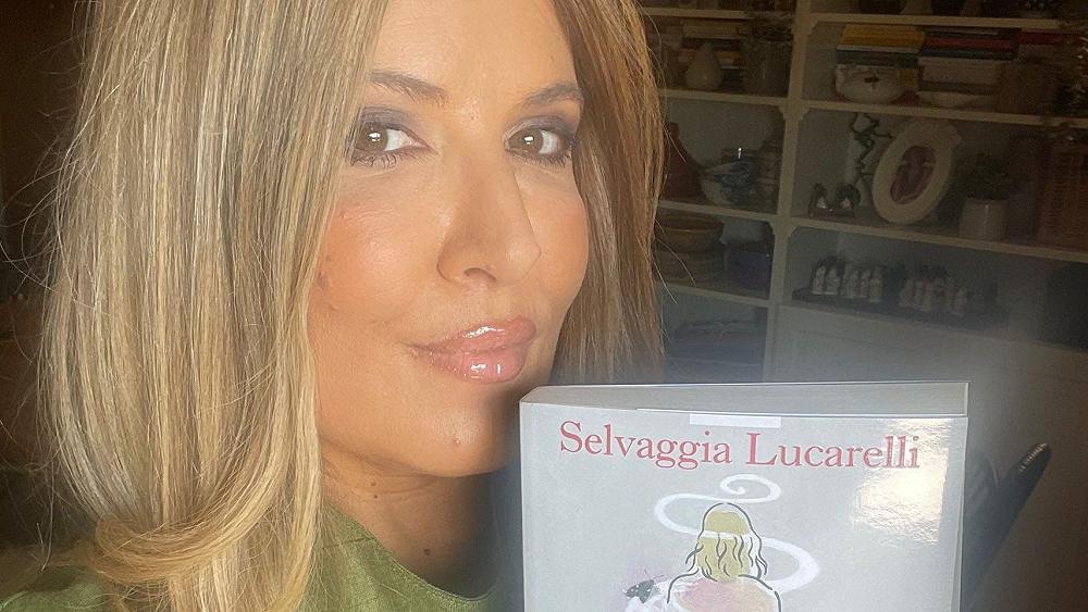 Intervista a Selvaggia Lucarelli: “Gino Sorbillo è la Chiara Ferragni del mondo del cibo”