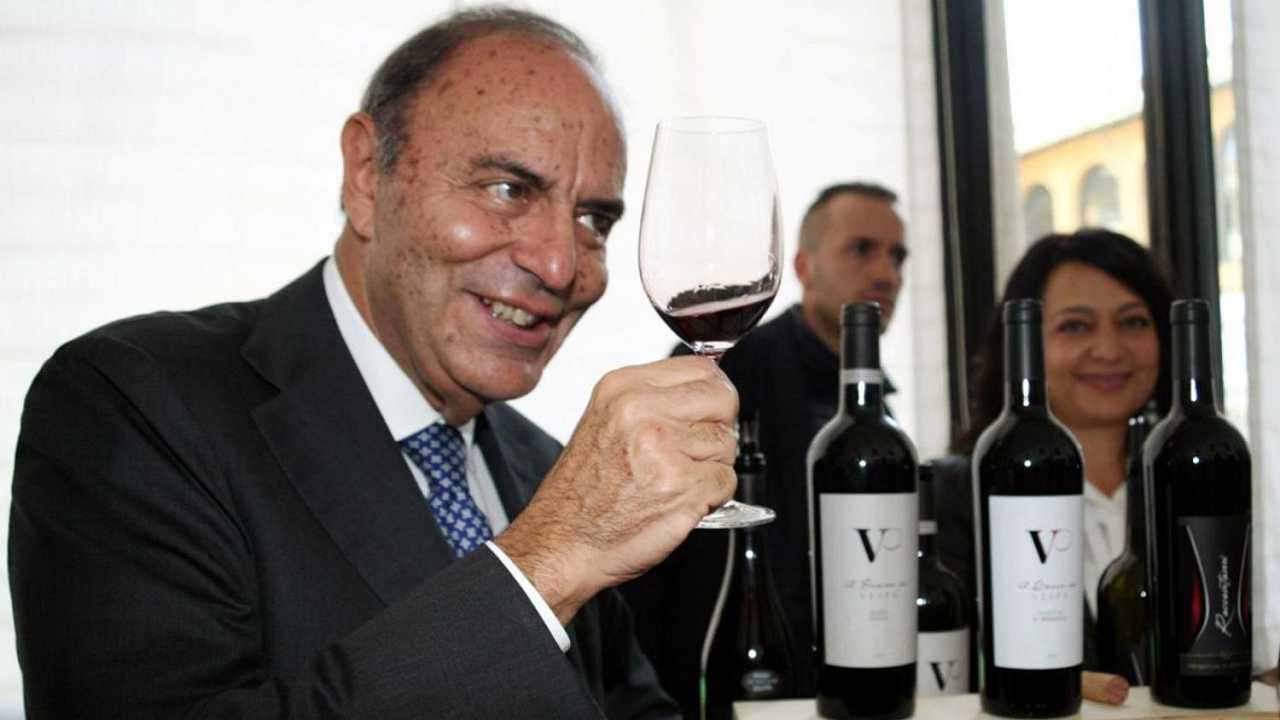 Bruno Vespa Uber Alles al prossimo G7: evidentemente i suoi sono i vini migliori d’Italia