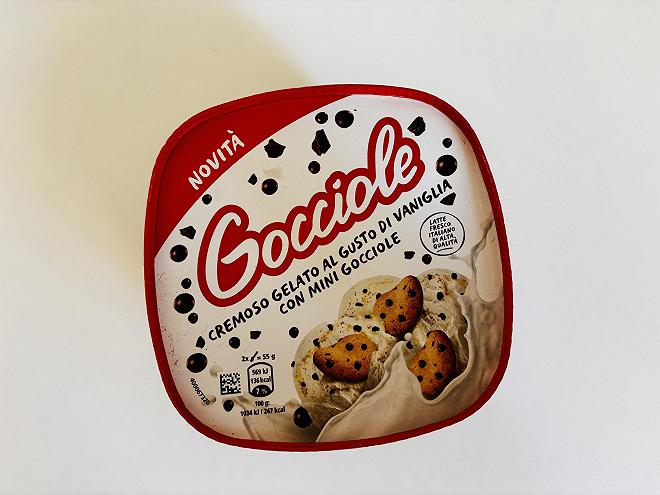 gocciole gelato in vaschetta