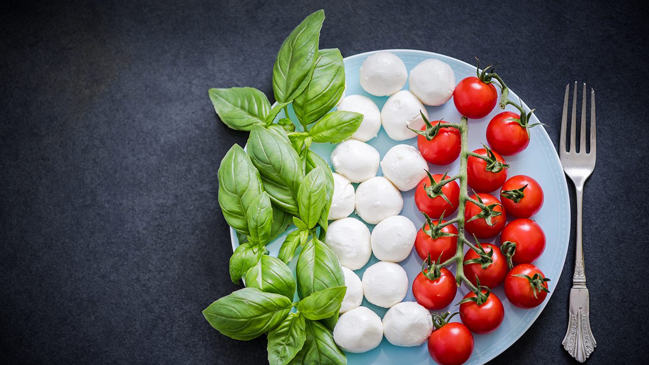 La bandiera tricolore e il “100% italiano” in etichetta funzionano? Cosa dicono i dati