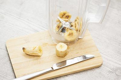 Tagliate la banana