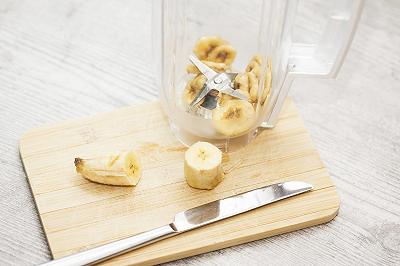 Tagliate la banana