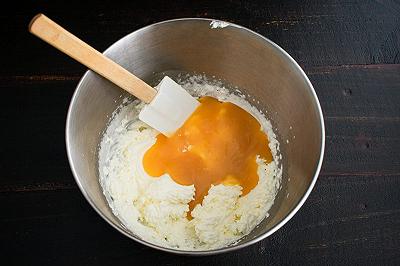 Mescolate alla panna e refrigerate