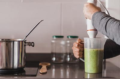 Preparate la crema di zucchine