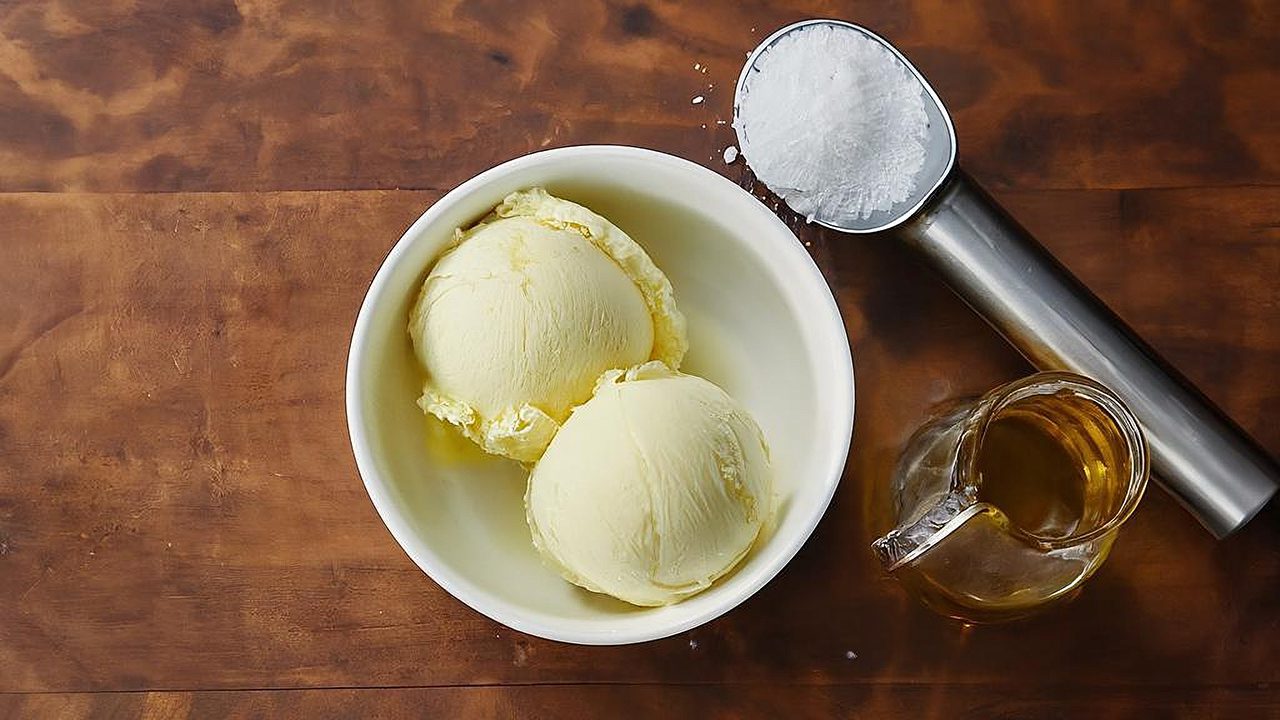 Gelato olio e sale: la merenda di Dua Lipa alla Prova d’assaggio