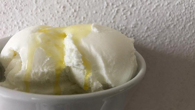 gelato-olio-sale-assaggio