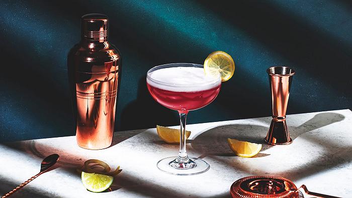 Cocktail alcolici, le 10 migliori ricette e i consigli per prepararli a casa