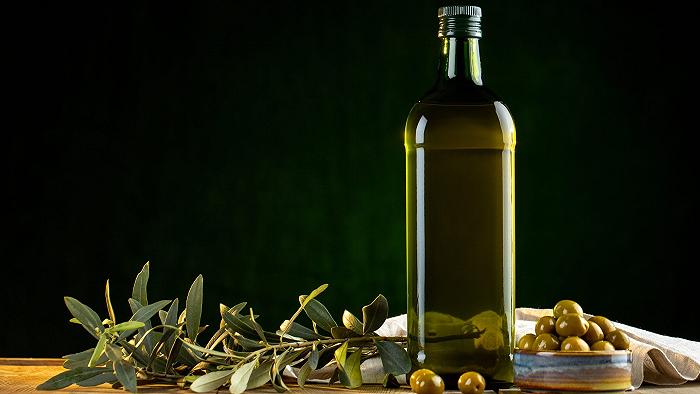 Come conservare l’olio extravergine di oliva: consigli e regole d’oro