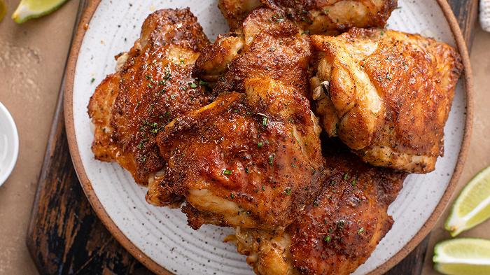 Pollo alla paprika, la ricetta al forno con un trucco per la sapidità
