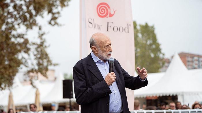 Si chiude Terra Madre Salone del Gusto, e Carlin Petrini chiede di non guardare i numeri