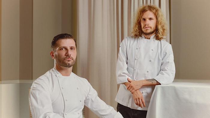 Lo chef stellato Christian Mandura apre un ristorante di pesce in uno storico locale di Torino