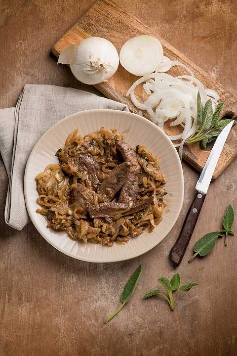 Fegato alla veneziana, la ricetta originale e antica