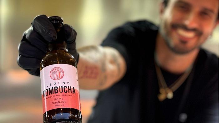 Marco Bianchi firma una kombucha, funzionerà?