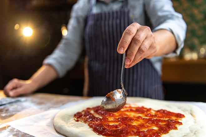 pomodoro sulla pizza