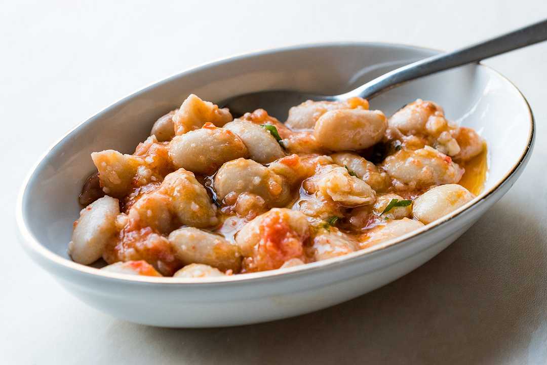 Fagioli con le cotiche, la ricetta romana contadina