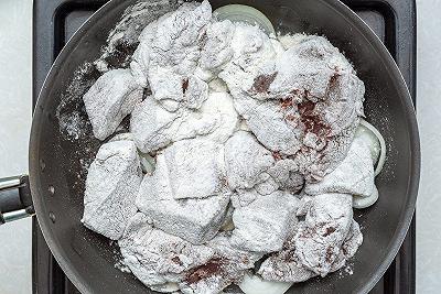 Tagliate e friggete le frattaglie
