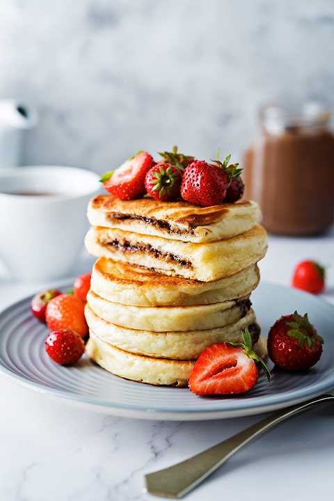 Pancake alla Nutella, la ricetta per farli morbidi e ripieni