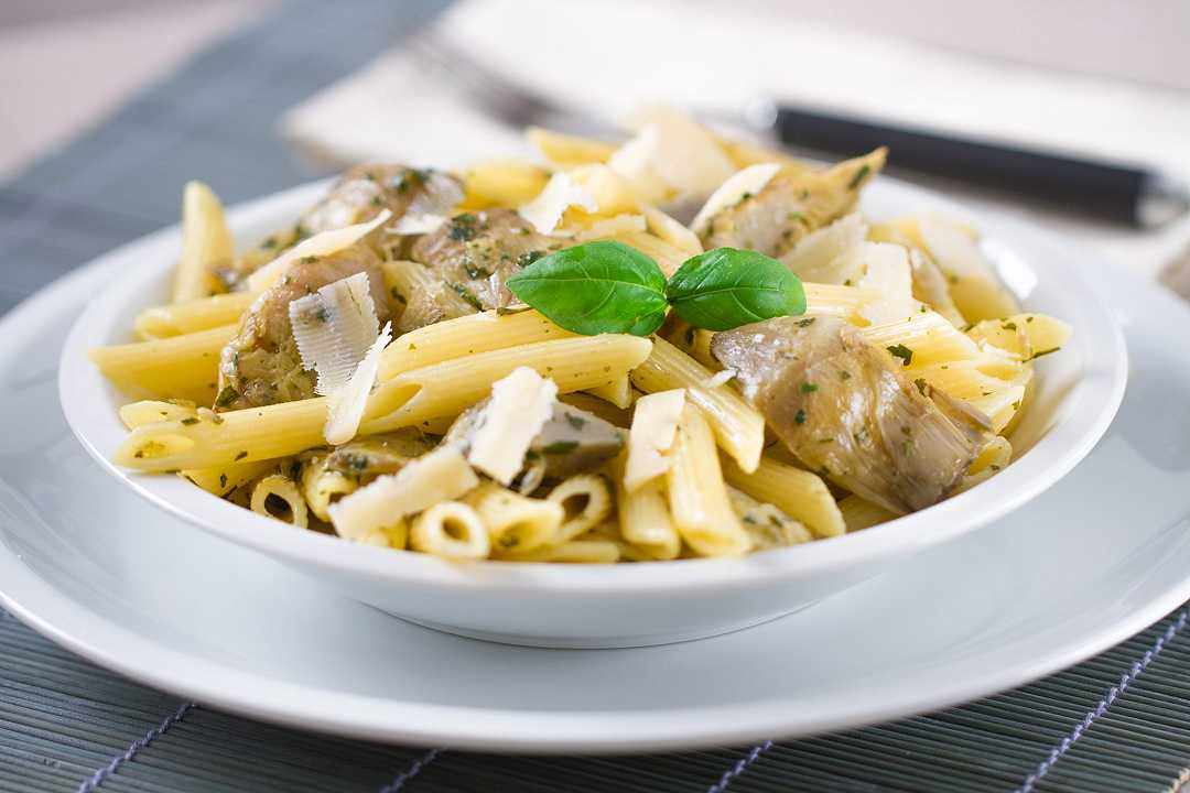 Pasta con carciofi, la ricetta per farla cremosa