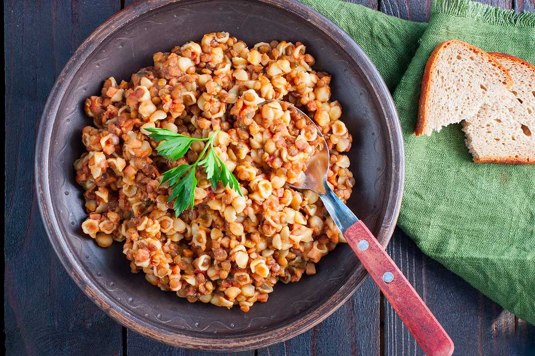 Pasta e lenticchie, la ricetta e la variante con il Bimby