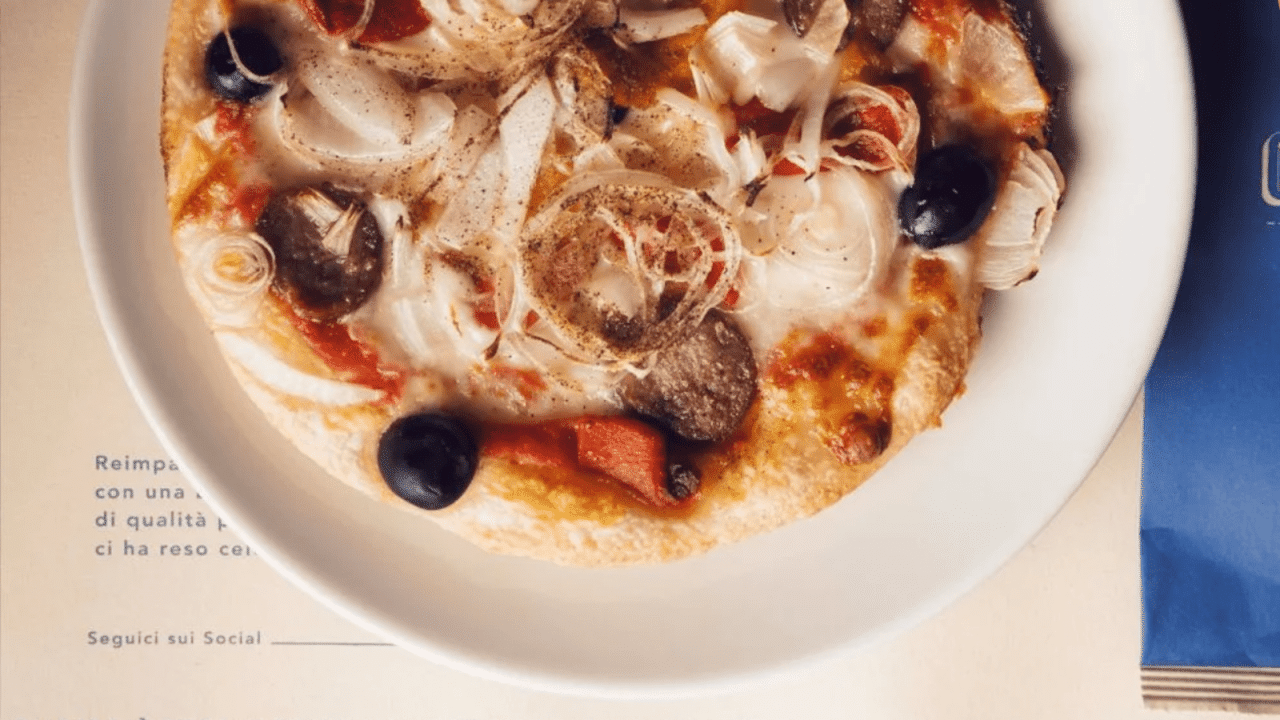 Pizzeria Cecchi a Torino, recensione: il padellino ammodernato e ingentilito non ci convince