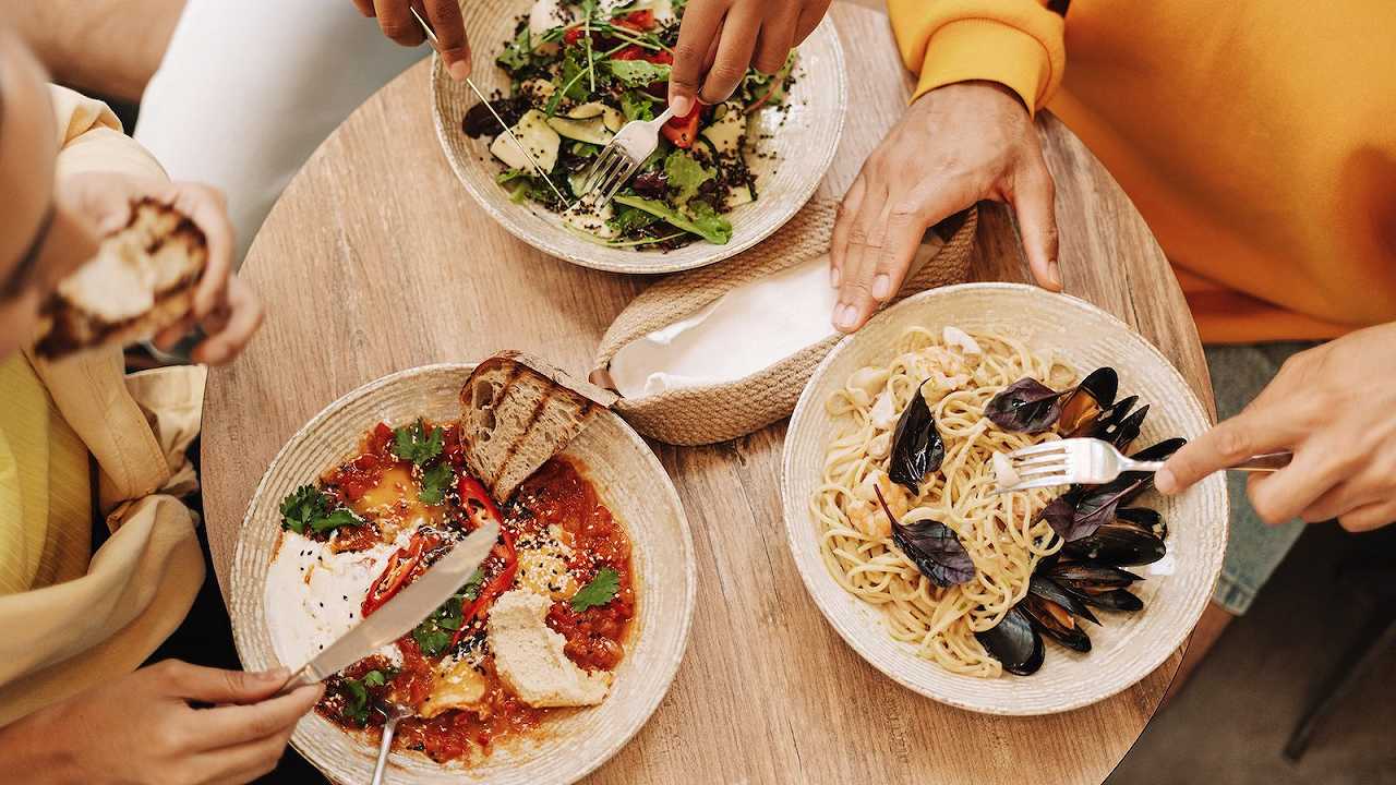 Torneremo mai a mangiare a pranzo al ristorante?