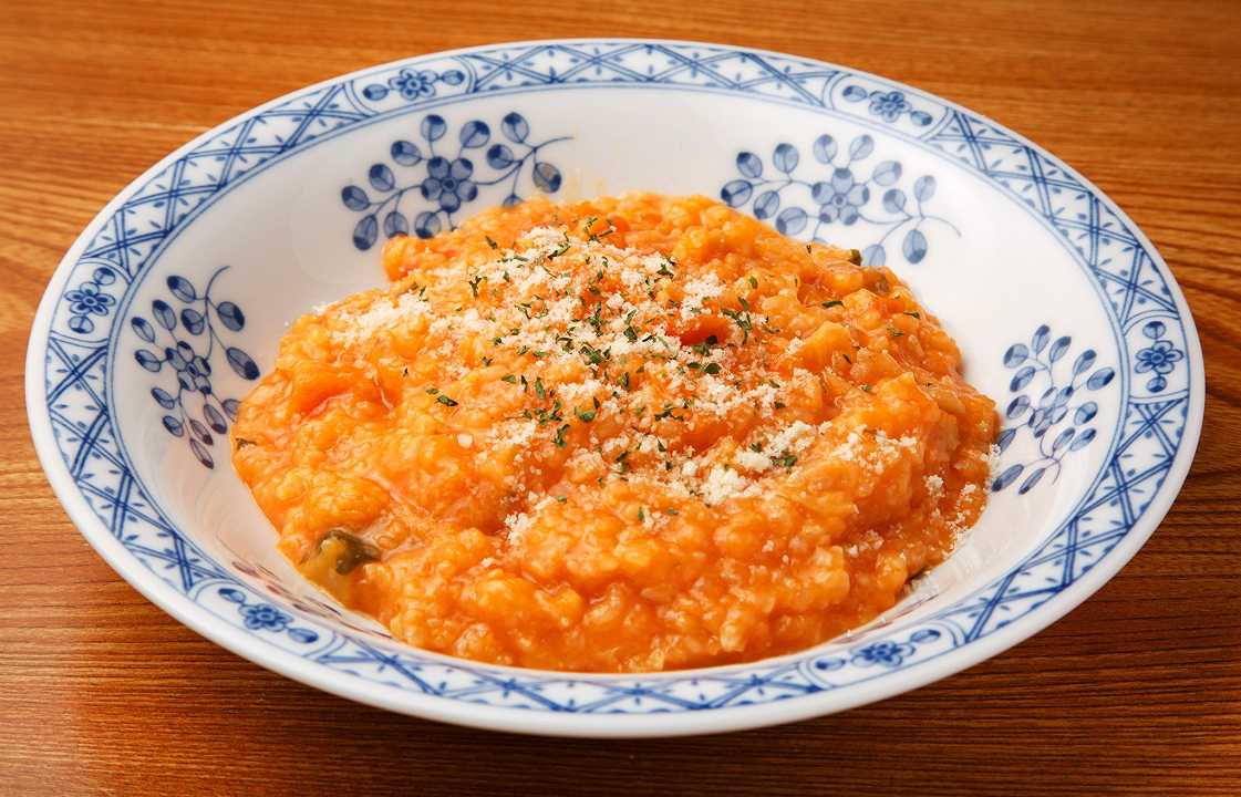 Risotto al pomodoro, la ricetta per farlo cremoso