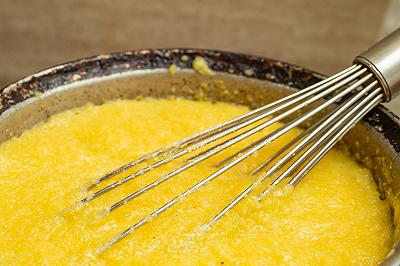 Cuocete la polenta