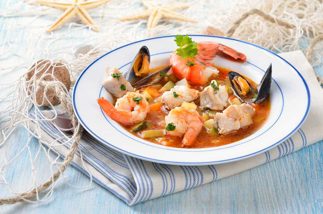 Zuppa di pesce, la ricetta per farla senza spine