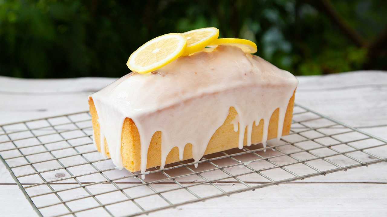 Plumcake al limone, la ricetta per farlo soffice