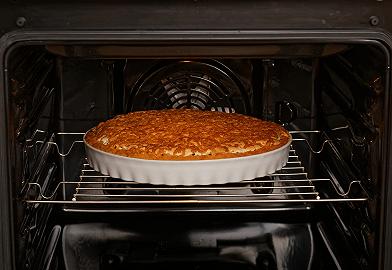 Cuocete la shepherd's pie nel forno