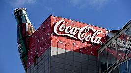 Nonostante le polemiche, Coca-Cola insiste con le campagne generate con l’IA