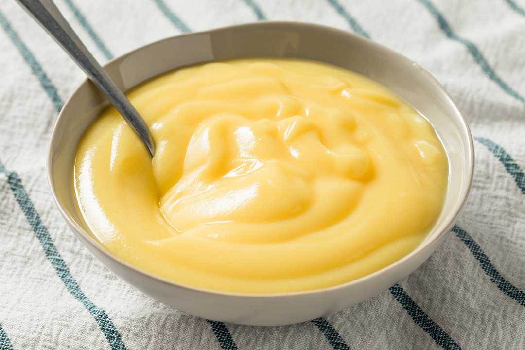 Crema al limone, la ricetta semplice e la variante con il Bimby