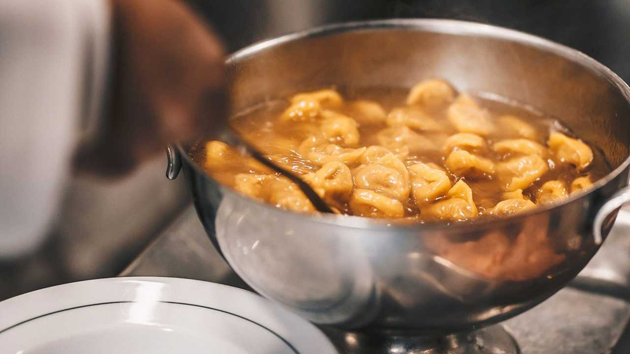 Un’istituzione di Bologna è in vendita: la trattativa per il ristorante Diana