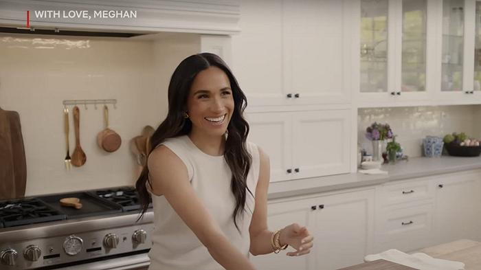 Meghan Markle lancia il trailer della sua nuova serie tv in cucina