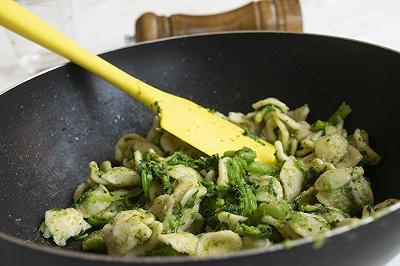 Saltate le orecchiette con i broccoli