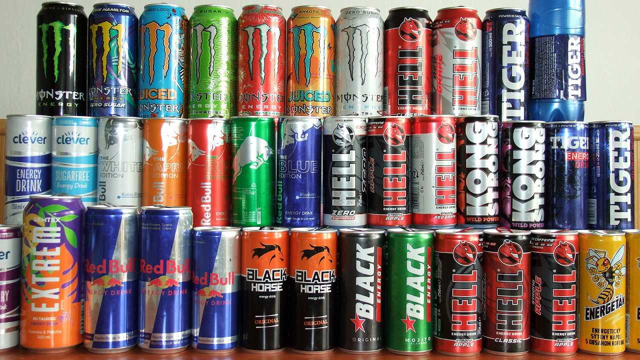 Anche l’Ungheria vieterà gli energy drink ai minorenni