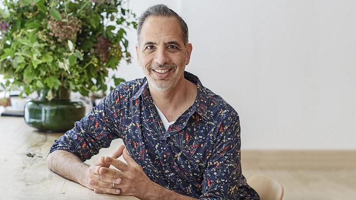 Lo chef Yotam Ottolenghi apre a Ginevra, ma il gruppo è in perdita