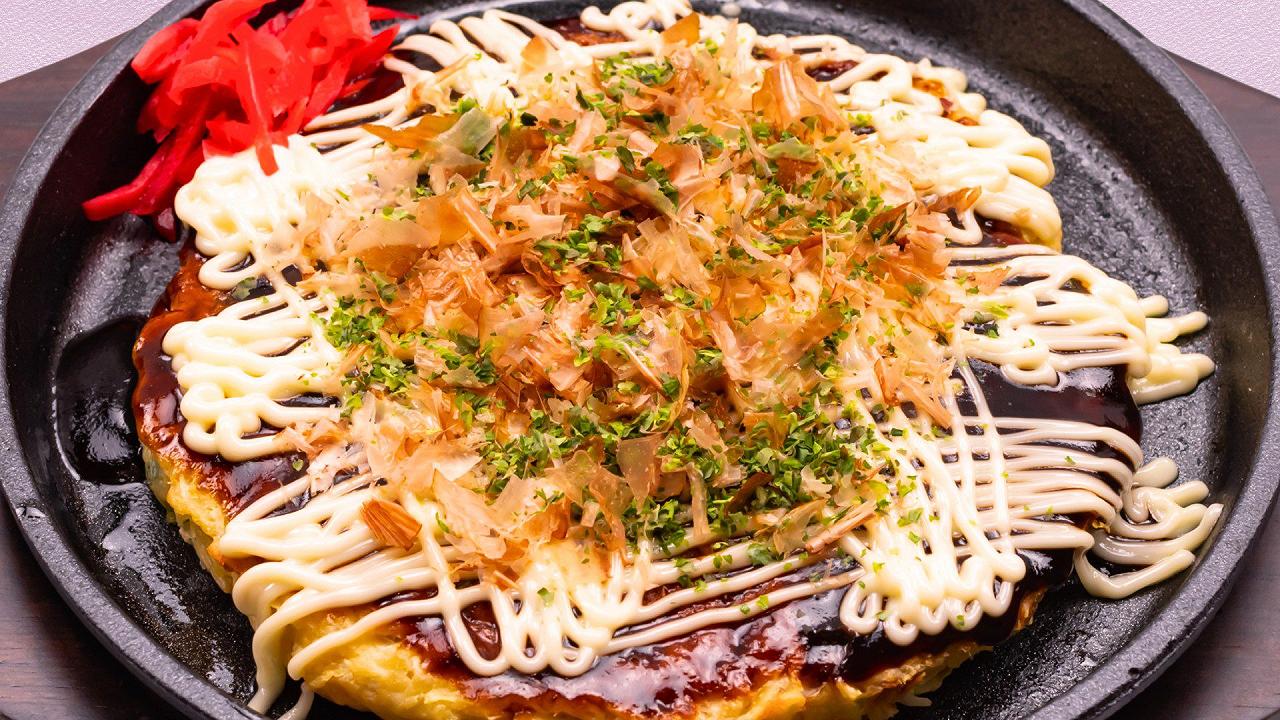 Okonomiyaki, la ricetta per farli in casa in vero stile giapponese