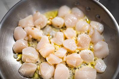 Preparate il ragu di pesce